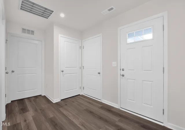 Photo 4 of Single family home for sale at 102 Fairfield Grv Ct, Sanford, NC 27330 | MLS# 10166303 | Listing updated on 2026-09-18