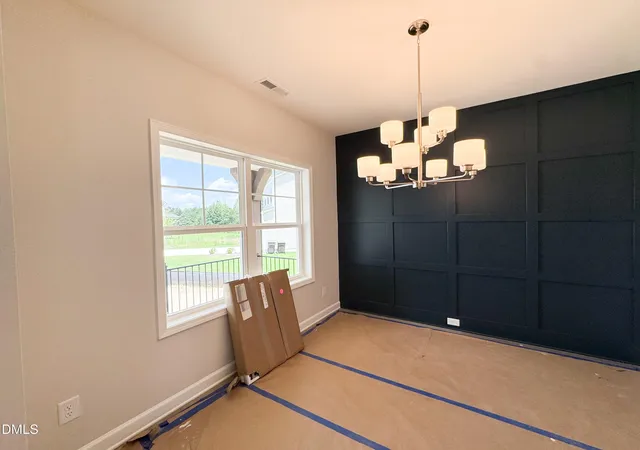 Photo 5 of Single family home for sale at 10 Diamond Crk Dr, Zebulon, NC 27597 | MLS# 10166409 | Listing updated on 2026-08-30