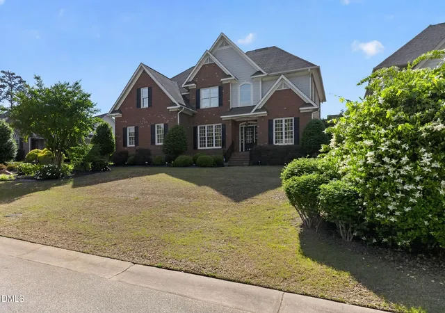 2nd image of 108 Shadow Oak Ln, Fayetteville, NC 28303 | MLS# 10169808