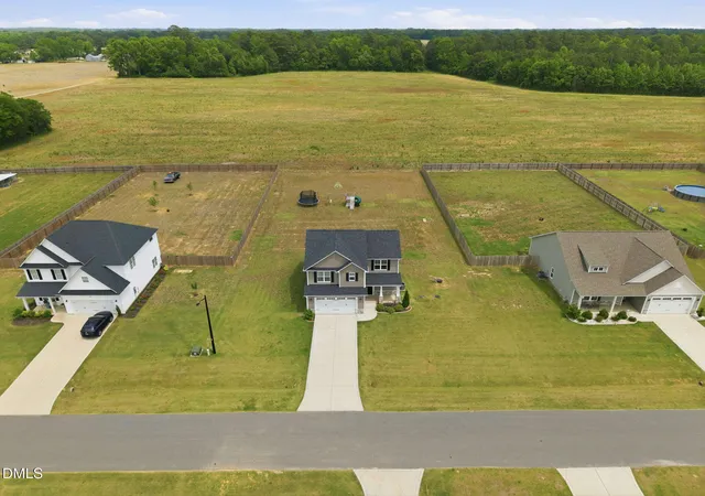 Homes for sale in Dunn, NC | 72 Sanford Ln, Dunn, NC 28334 | MLS# 10166726