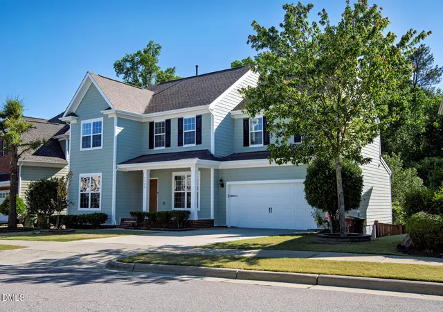 Photo 3 of Single family home for sale at 1132 Cozy Oak Ave, Cary, NC 27519 | MLS# 10166428 | Listing updated on 2026-09-14