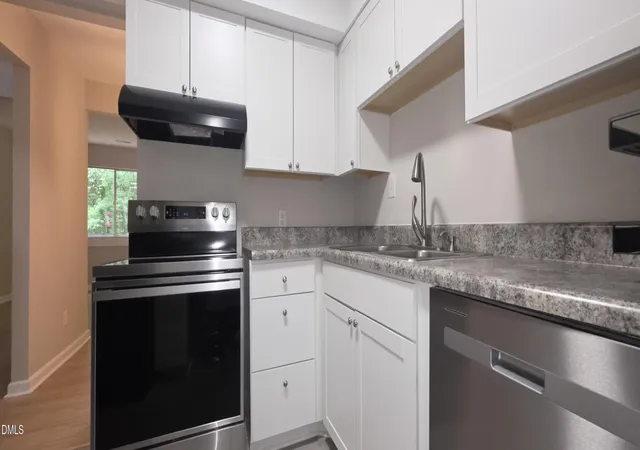 Homes for sale in Chapel Hill, NC | 220 Elizabeth St, Chapel Hill, NC 27514