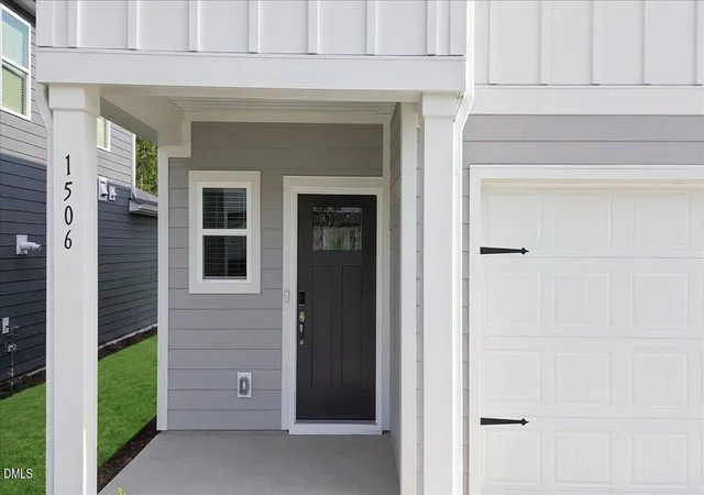 Photo 3 of Single family home for sale at 1506 Hatteras Rd, Durham, NC 27704 | MLS# 10170704 | Listing updated on 2026-09-16