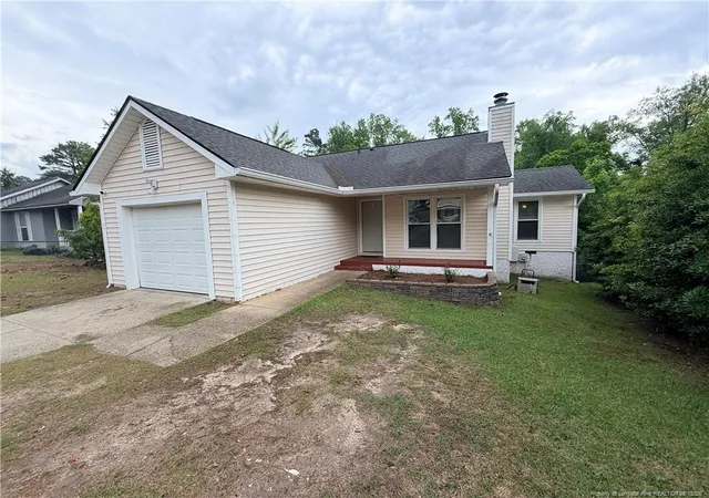 2nd image of 1375 Worstead Dr, Fayetteville, NC 28314 | MLS# 762420