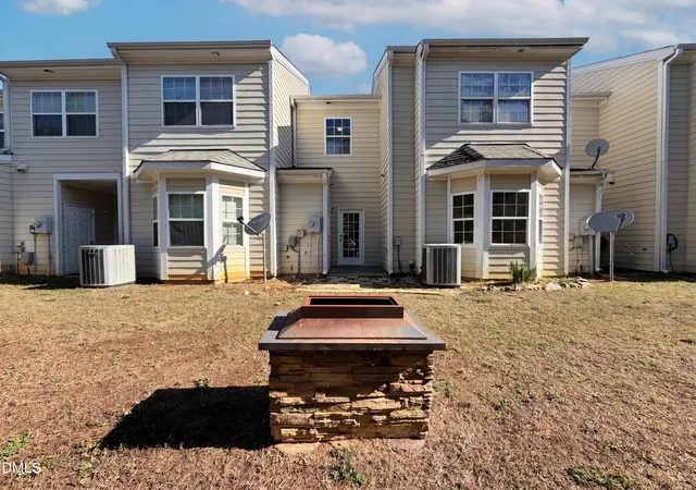 Photo 15 of Townhouse for sale at 42 Sunnyview Ln, Clayton, NC 27520 | MLS# 10166563 | Listing updated on 2026-10-08