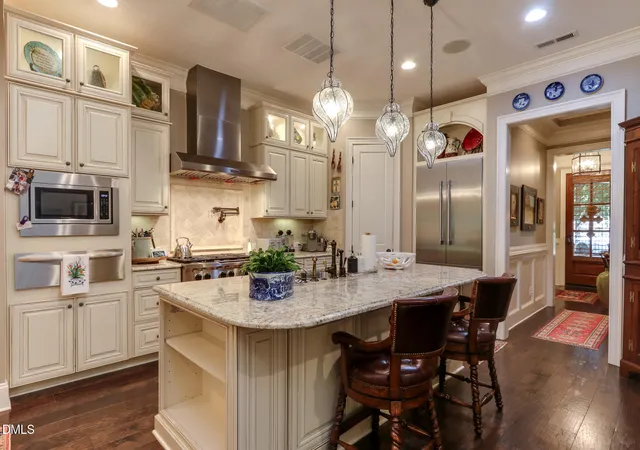 Photo 3 of Sale Pending at 3838 Cottage Rose Ln, Raleigh, NC 27612 | MLS# 10166557 | Listing updated on 2026-08-31