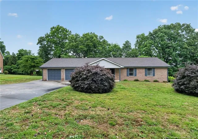 Photo 3 of Single Family Residence at 316 Christine Ct, Winston Salem, NC 27127 | MLS# 762400 |  | Sold on 2026-06-26