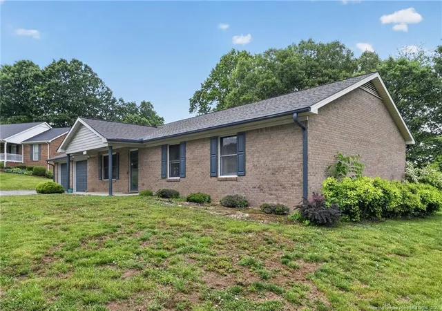 Photo 4 of Single Family Residence at 316 Christine Ct, Winston Salem, NC 27127 | MLS# 762400 |  | Sold on 2026-06-26