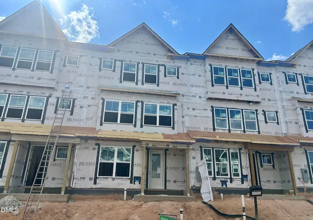 Townhouse for sale at 3019 White Rail Dr, Fuquay Varina, NC 27526 | MLS# 10166564
