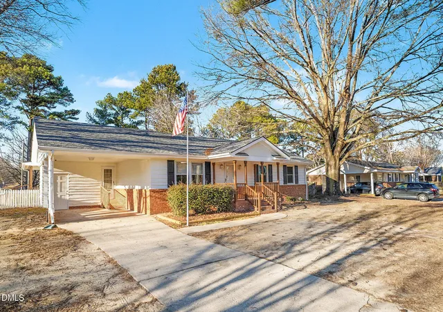 2nd image of 2113 James Slaughter Rd, Fuquay Varina, NC 27526 | MLS# 10166574