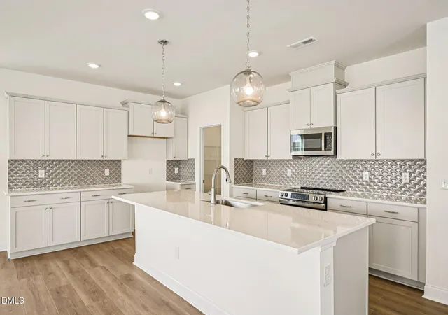 Photo 4 of Sale Pending at 39 Gerrard St, Franklinton, NC 27525 | MLS# 10166591 | Listing updated on 2026-08-12