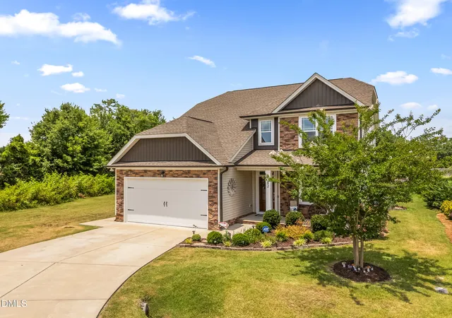 Photo 2 of Single family home for sale at 82 S Farm Horse Trl, Smithfield, NC 27577 | MLS# 10174659 | Listing updated on 2026-09-02