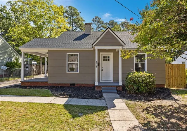 1st image of 205 Pinecrest Dr, Fayetteville, NC 28305 | MLS# 762473