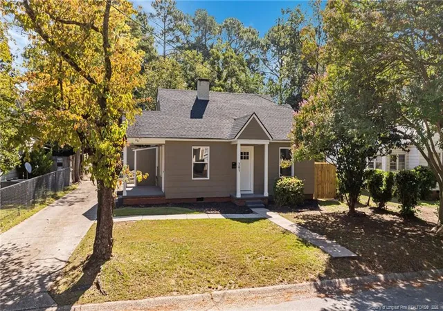 3rd image of 205 Pinecrest Dr, Fayetteville, NC 28305 | MLS# 762473