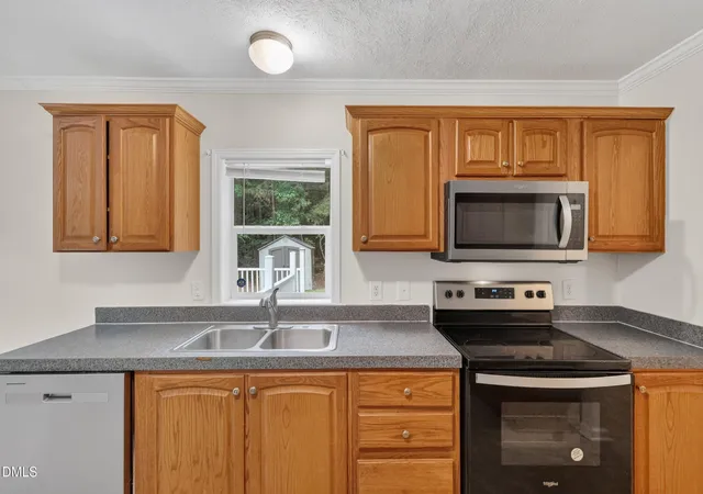 Photo 4 of Single family home for sale at 126 Hunter Rd, Henderson, NC 27537 | MLS# 10169731 | Listing updated on 2026-09-03