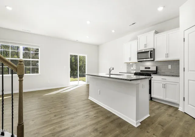 4th image of 1557 Carisbrooke Dr, Mebane, NC 27302 | MLS# 10166749