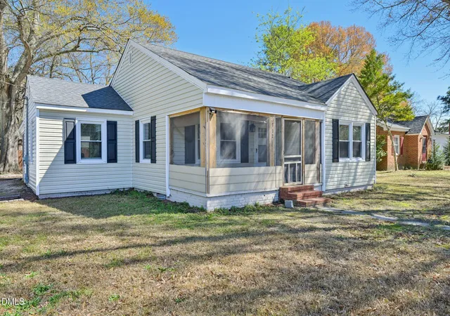2nd image of 712 Fairground Rd, Dunn, NC 28334 | MLS# 10183827