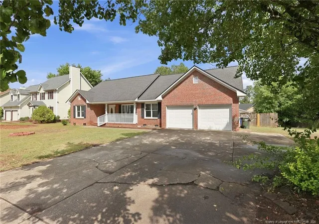 Photo 1 of Single family home for sale at 1967 Oakview Dr, Fayetteville, NC 28304 | MLS# 762494 | Listing updated on 2026-07-20