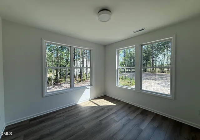 Photo 5 of Sale Pending at 10416 Hamish Dr, Zebulon, NC 27597 | MLS# 10166905 | Listing updated on 2026-07-18