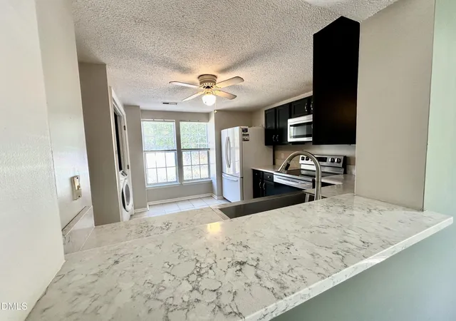 5th image of 108 E Chalfont Wy, Cary, NC 27513 | MLS# 10166858
