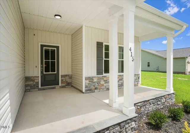 Photo 3 of Single family home for sale at 415 Creeks Edge Dr, Pikeville, NC 27863 | MLS# 10167091 | Listing updated on 2026-09-20