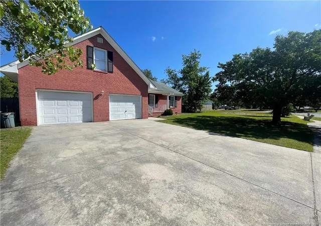Photo 3 of Sale Pending at 510 Kernstown Rd, Raeford, NC 28376 | MLS# 762508 | Listing updated on 2026-07-18
