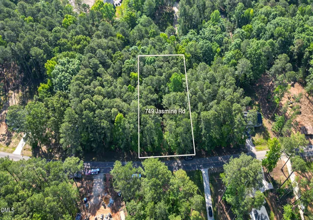 Photo 3 of Sale Pending at 749 Jasmine Rd, Fuquay Varina, NC 27526 | MLS# 10168349 | Listing updated on 2026-07-21