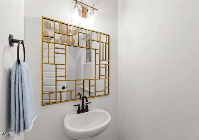 Photo 5 of Single family home for sale at 2045 Fernwood Way, Henderson, NC 27536 | MLS# 10167095 | Listing updated on 2026-09-02
