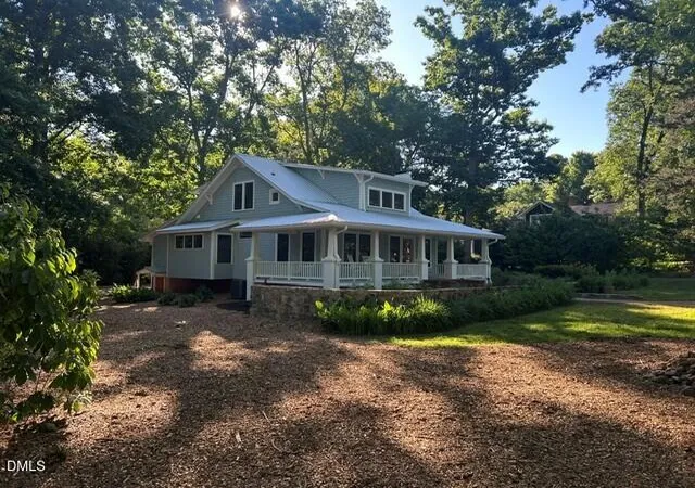 3rd image of 218 Hillsborough Rd, Carrboro, NC 27510 | MLS# 10167563