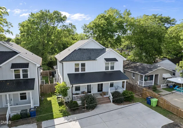 3rd image of 804 Vardaman St, Raleigh, NC 27610 | MLS# 10167290