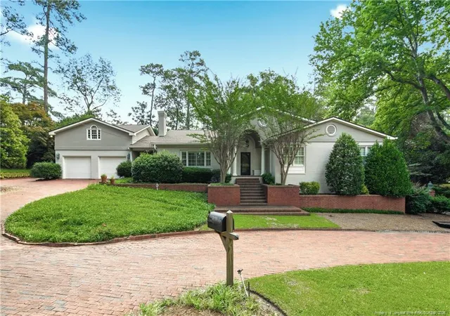 Photo 1 of Single family home for sale at 2718 Skye Dr, Fayetteville, NC 28303 | MLS# 762520 | Listing updated on 2026-09-09