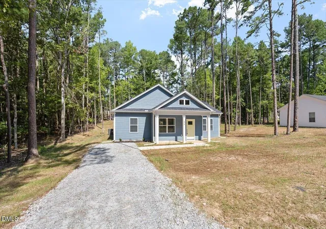 Photo 4 of Sale Pending at 236 Natchez Tr, Fuquay Varina, NC 27526 | MLS# 10169270 | Listing updated on 2026-08-26