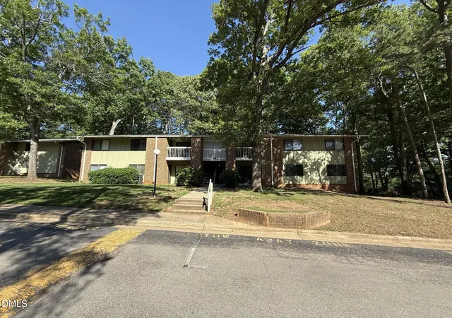 Homes for sale in Raleigh, NC | 1299 Schaub Drive, Raleigh, NC 27606 | Houzeo