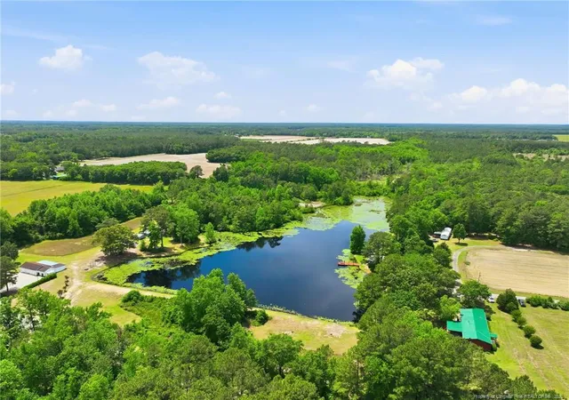 Homes for sale in Autryville, NC | 10400 Ruth Vinson Rd, Autryville, NC 28318 | MLS# 762548