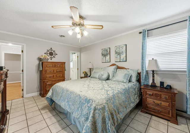 Photo 4 of Sale Pending at 1766 Robinhood Dr, Burlington, NC 27217 | MLS# 10172343 | Listing updated on 2026-09-17