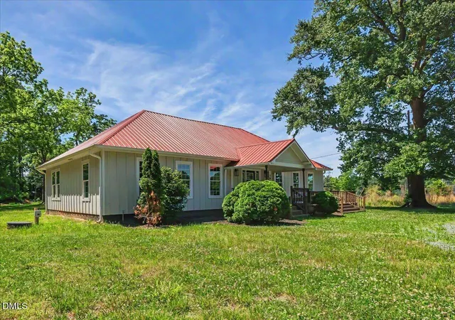3rd image of 300 Redman Crossing Rd, Mebane, NC 27302 | MLS# 10168090