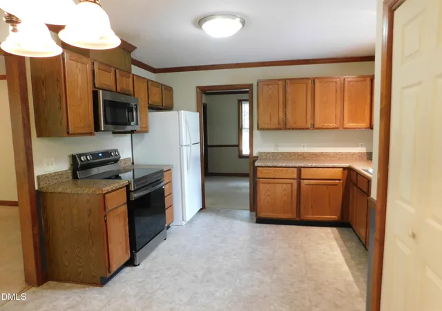 Photo 3 of Sale Pending at 6312 Charmco Ct, Wake Forest, NC 27587 | MLS# 10167105 | Listing updated on 2026-10-08