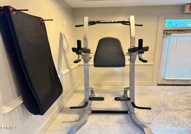 2nd image of 2801 Wilshire Hl Dr, Raleigh, NC 27604