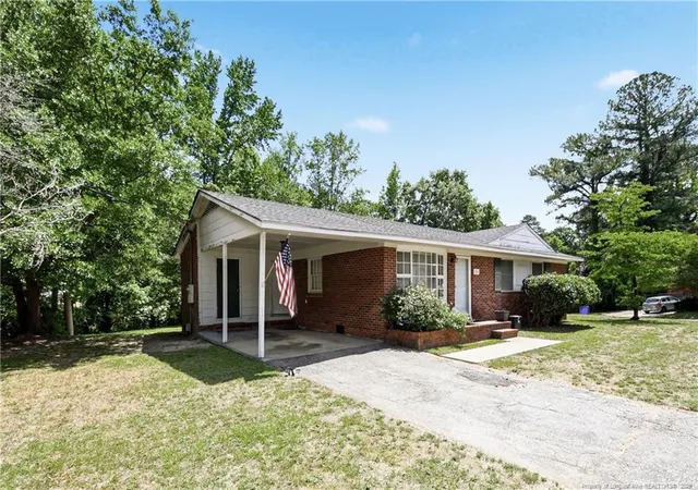 Photo 3 of Single family home for sale at 202 Onie Ct, Fayetteville, NC 28314 | MLS# 762424 | Listing updated on 2026-07-18