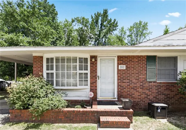 Photo 3 of Single family home for sale at 202 Onie Ct, Fayetteville, NC 28314 | MLS# 762424 | Listing updated on 2026-07-18