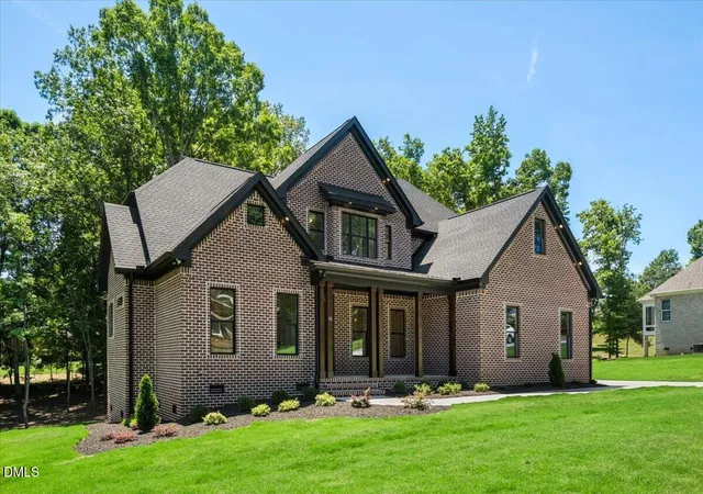 Photo 2 of Single family home for sale at 86 Fort Boone Ct, Clayton, NC 27527 | MLS# 10171013 | Listing updated on 2026-09-18