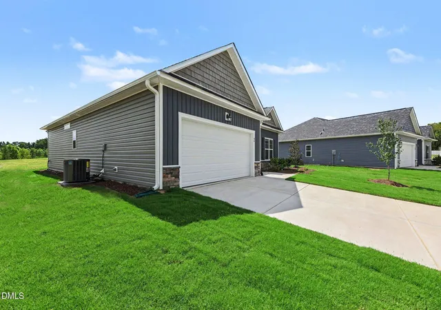 Photo 3 of Sale Pending at 46 Fiddleneck Ct #(40), Selma, NC 27576 | MLS# 10167230 | Listing updated on 2026-09-20