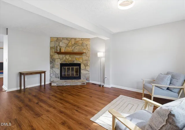 Homes for sale in Raleigh, NC | 819 Genford Ct, Raleigh, NC 27609 | MLS# 10168427