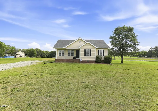 Photo 3 of Sale Pending at 116 Smith Prince Rd, Fuquay Varina, NC 27526 | MLS# 10169015 | Listing updated on 2026-07-18