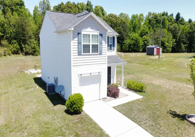 Photo 3 of Sale Pending at 2136 W Simpson Rd, Burlington, NC 27217 | MLS# 10167312 | Listing updated on 2026-07-18