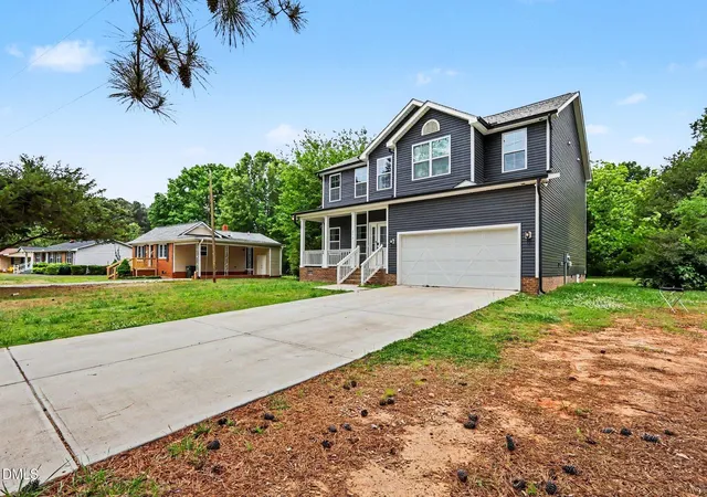 Photo 3 of Single family home for sale at 216 Hawkins St, Franklinton, NC 27525 | MLS# 10167606 | Listing updated on 2026-08-03