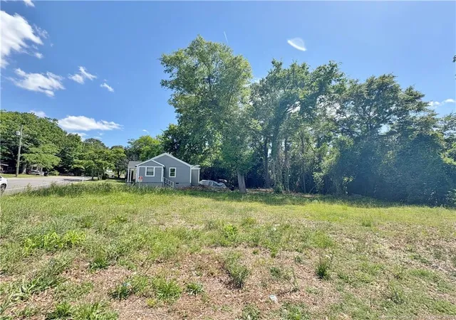 3rd image of 1911 Overlook Dr, Fayetteville, NC 28301 | MLS# 762620