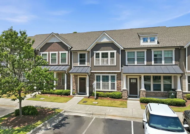 Photo 1 of Townhouse for sale at 1117 Metropolitan Dr, Durham, NC 27713 | MLS# 10167886 | Listing updated on 2026-10-01