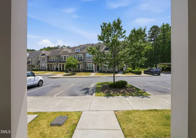 Photo 4 of Townhouse for sale at 1117 Metropolitan Dr, Durham, NC 27713 | MLS# 10167886 | Listing updated on 2026-10-01