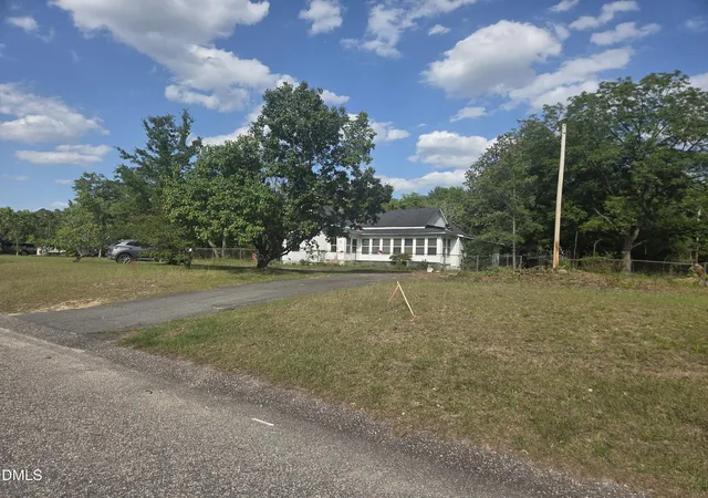 3rd image of 5747 Medicus Ln, Hope Mills, NC 28348 | MLS# 10167383